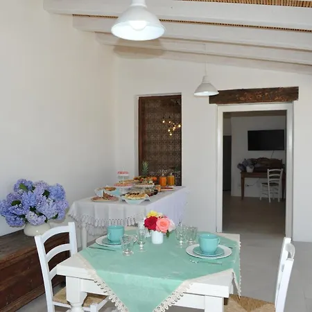 Bed & Breakfast Li Tauli *