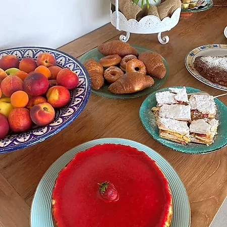 Li Tauli فندق مبيت وإفطار 3*